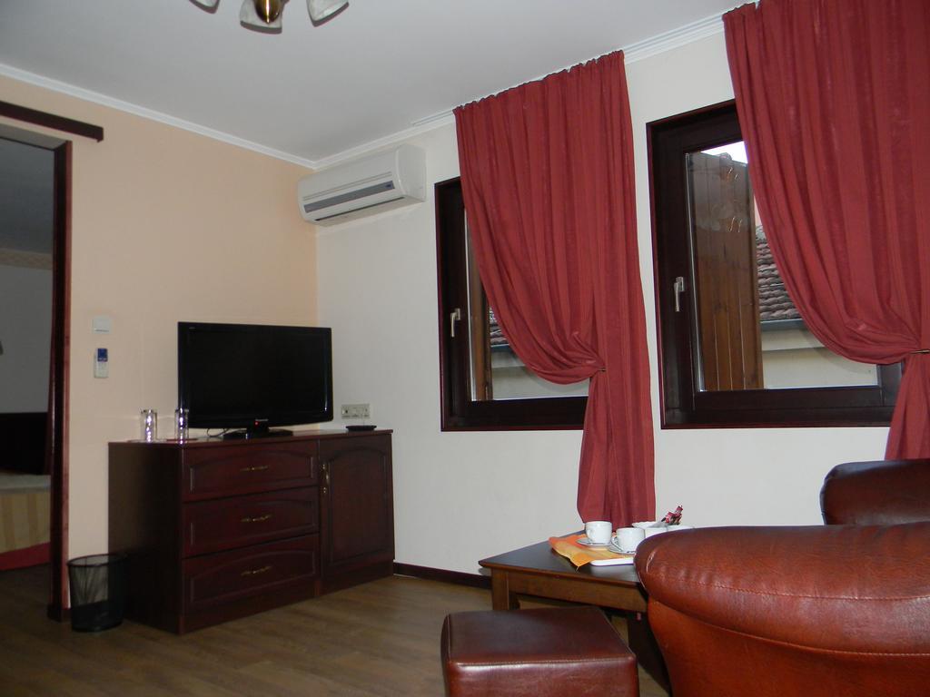 Hotel House Diona Sozopol Esterno foto